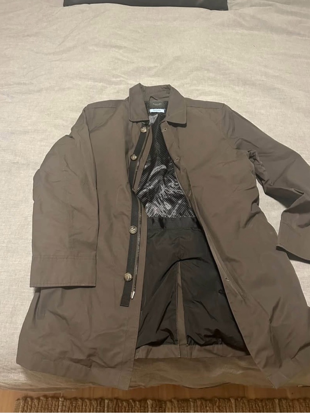 Men’s “Sand” Brand Overcoat (Size 50 / L)